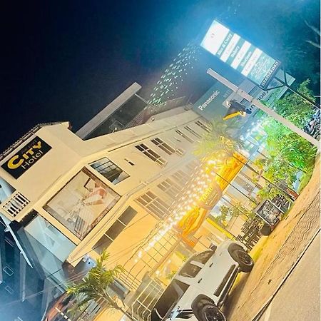 Airport City Hotel Katunayaka Exteriér fotografie