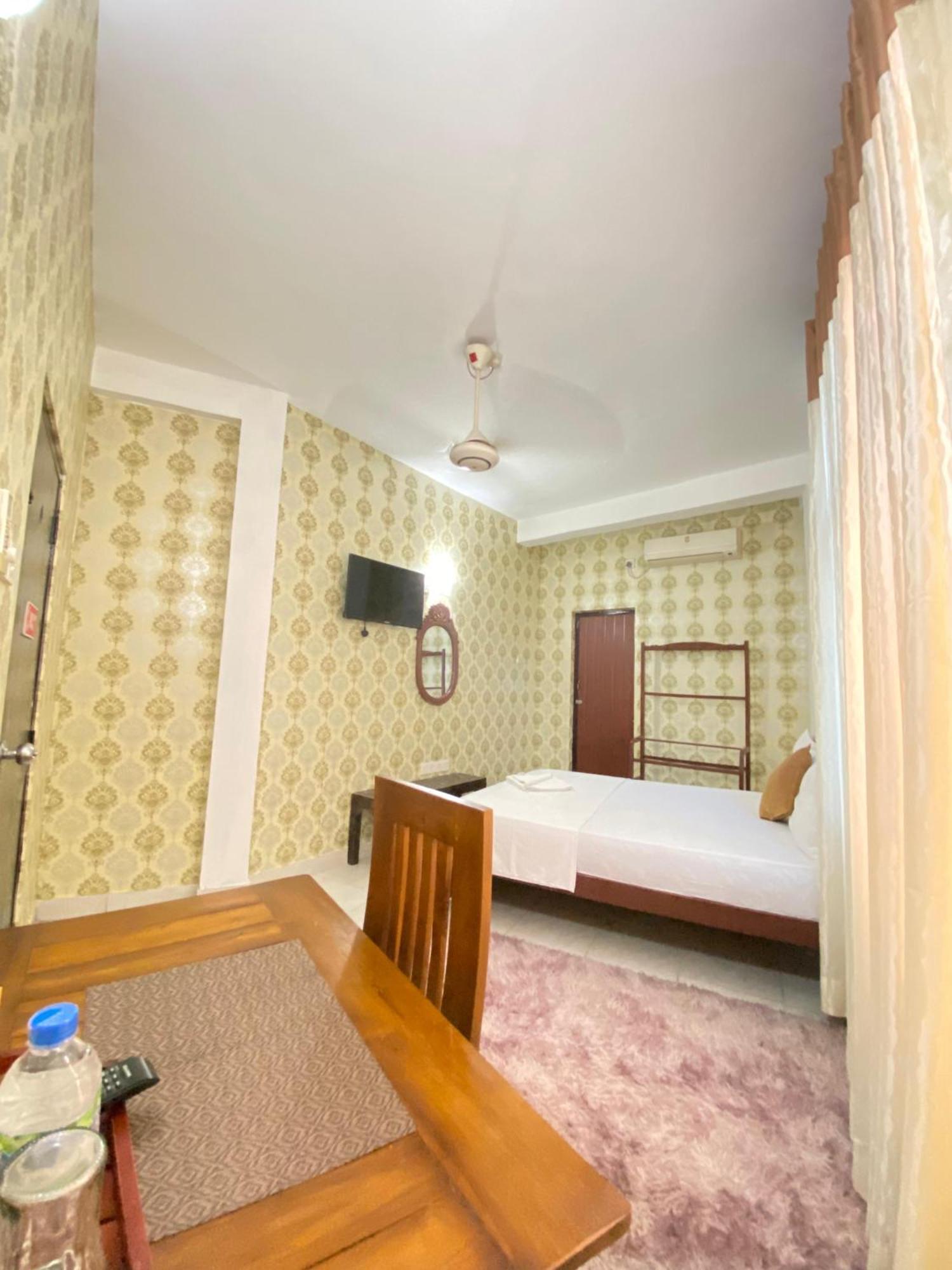 Airport City Hotel Katunayaka Exteriér fotografie